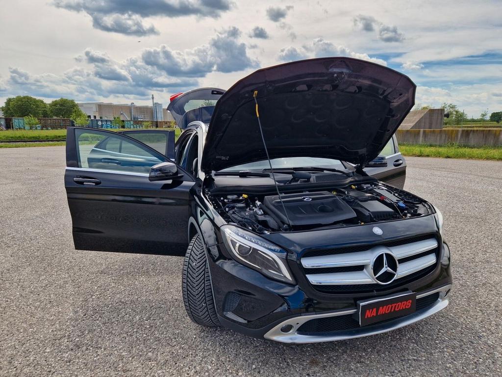 Mercedes-Benz GLA 180