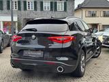 Alfa Romeo Stelvio Super Q4 *Scheckheft*Zahnrimen*Kamera - Alfa Romeo in Köln