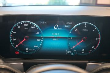 Mercedes GLB 180 - 7