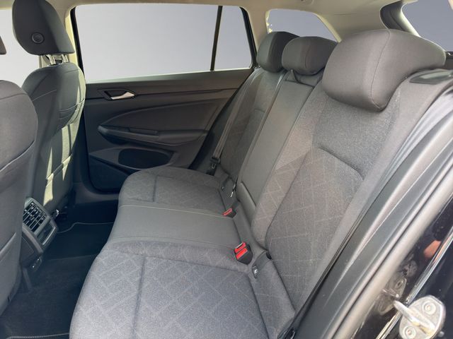 Golf VIII Variant 2.0 TDI Life DSG AHK ACC LED