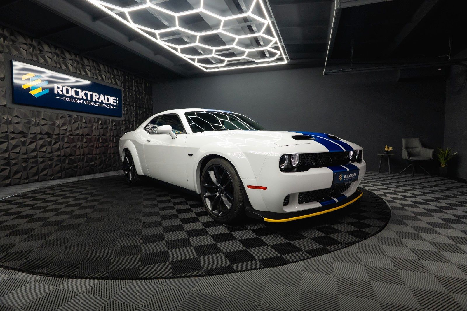 Fahrzeugabbildung Dodge Challenger 5.7 V8 R/T SRT WIDE BODY *LED*19%*