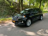 Ford Edge - Ford Edge mit Benzin-Antrieb: Allradantrieb