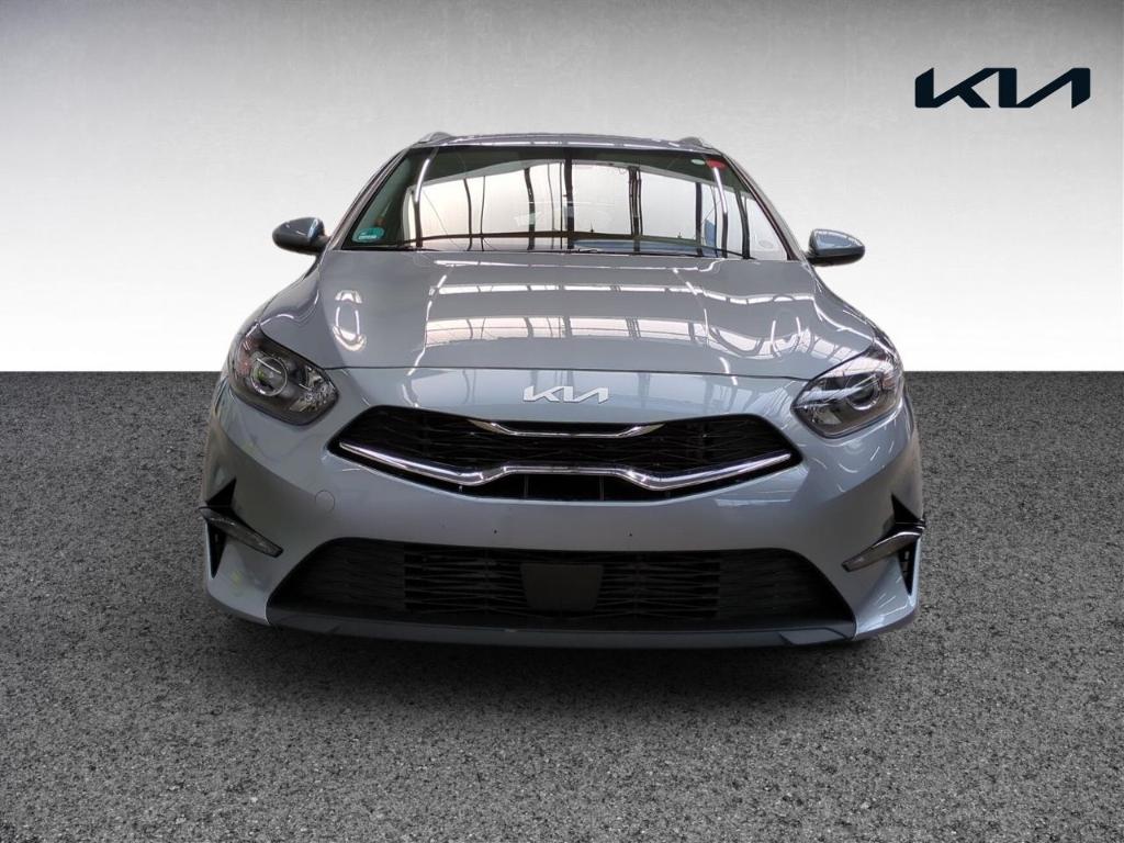 Kia Ceed_sw 1.5T Vision DCT7 Navi Kamera ACC Klima S