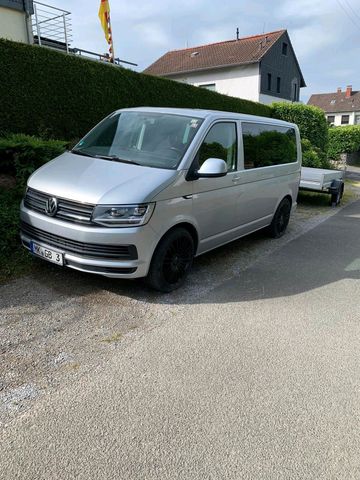 Volkswagen VW Bus T6 Caravelle