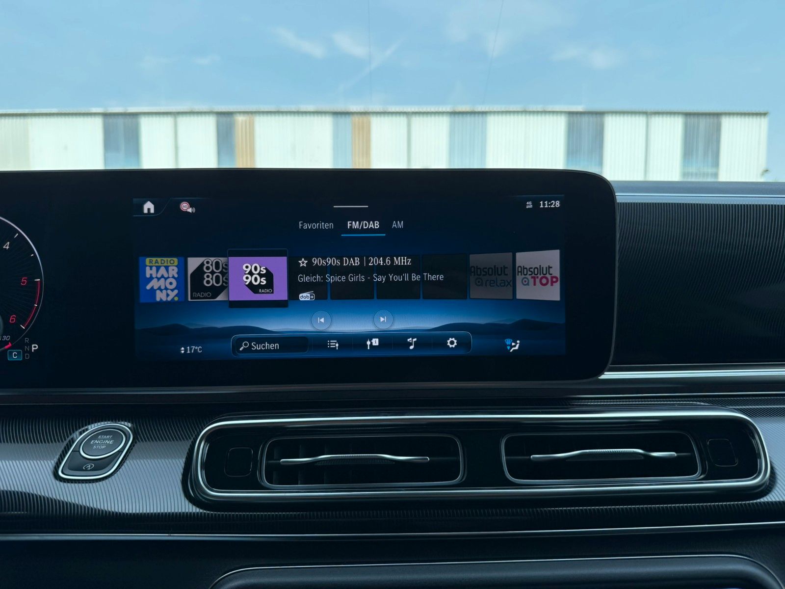 Fahrzeugabbildung Mercedes-Benz V 220 d STYLE AHK2,5to DISTRONIC LED elekt Türen