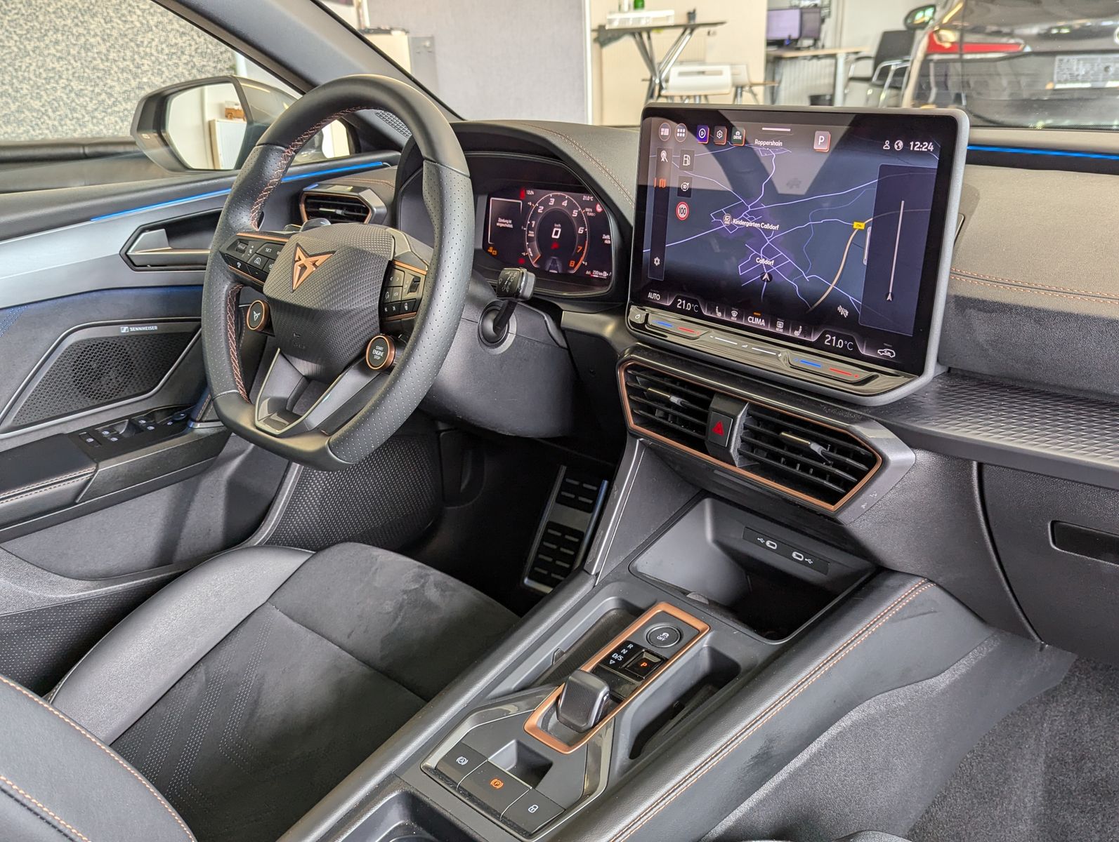 CUPRA Leon 2.0TSI VZ Matrix Pano Sennheiser Kamera 19" - Image 11