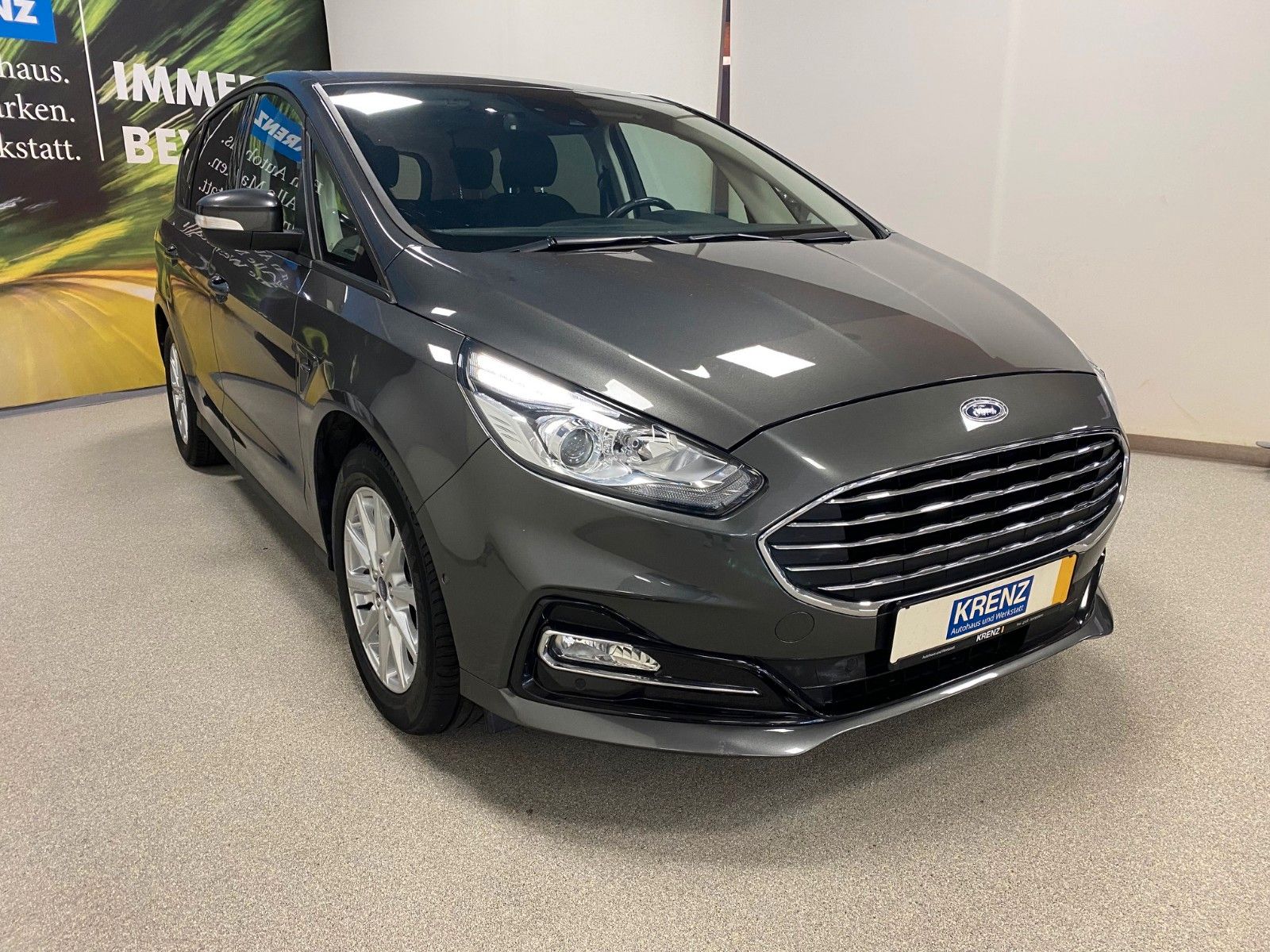 Fahrzeugabbildung Ford S-Max 2.0 TDCI EcoBlue Edition+NAVI+AHK+KAMERA++