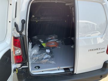 Toyota Proace City - 11