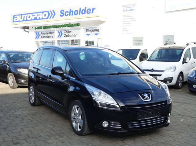 Peugeot 5008 Platinum | XENON | NAVI | 7-SITZER | PDC 