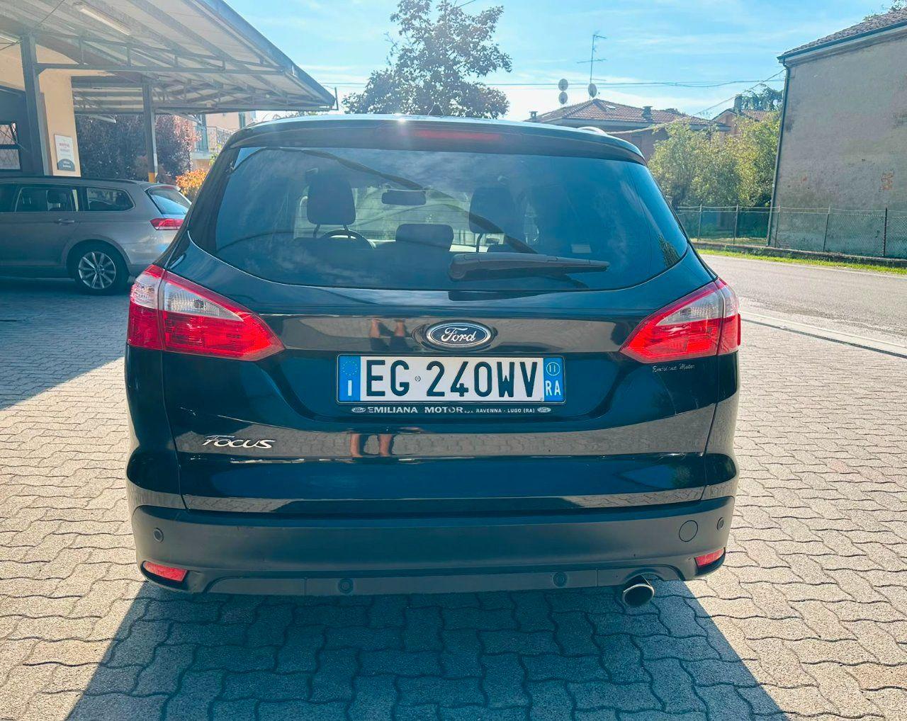 Ford Focus 2011 — photo 6