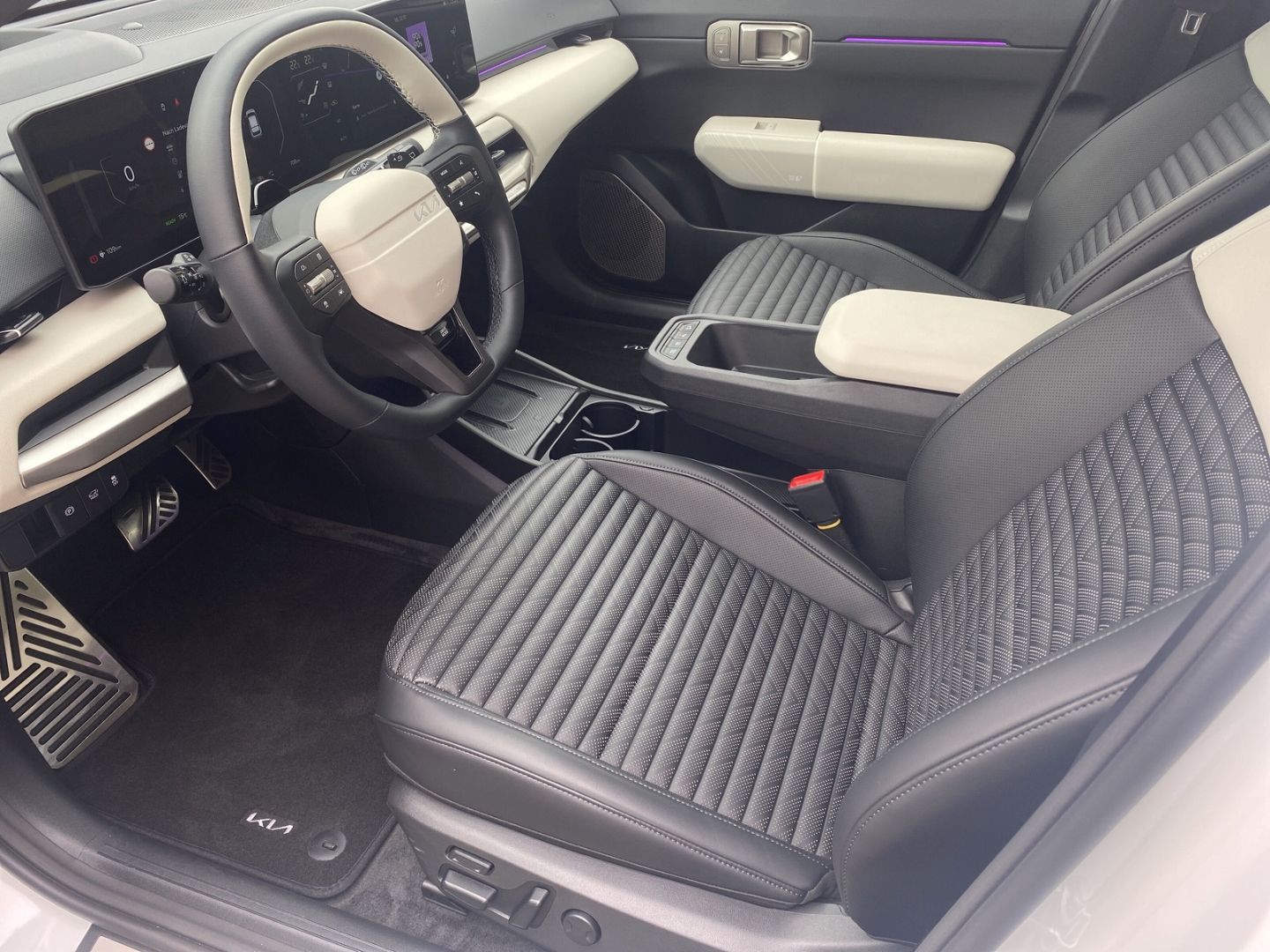 Fahrzeugabbildung Kia EV4 HB 81,4 kWh GT-LINE *DRIVEWISE-PARK*KOMFORT*