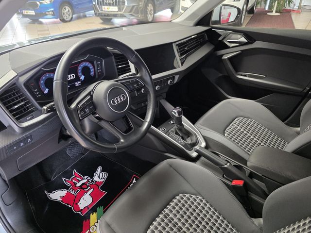 AUDI A1 — Foto 15