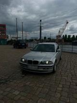 BMW 328i (e46) - BMW 328 aus 2000