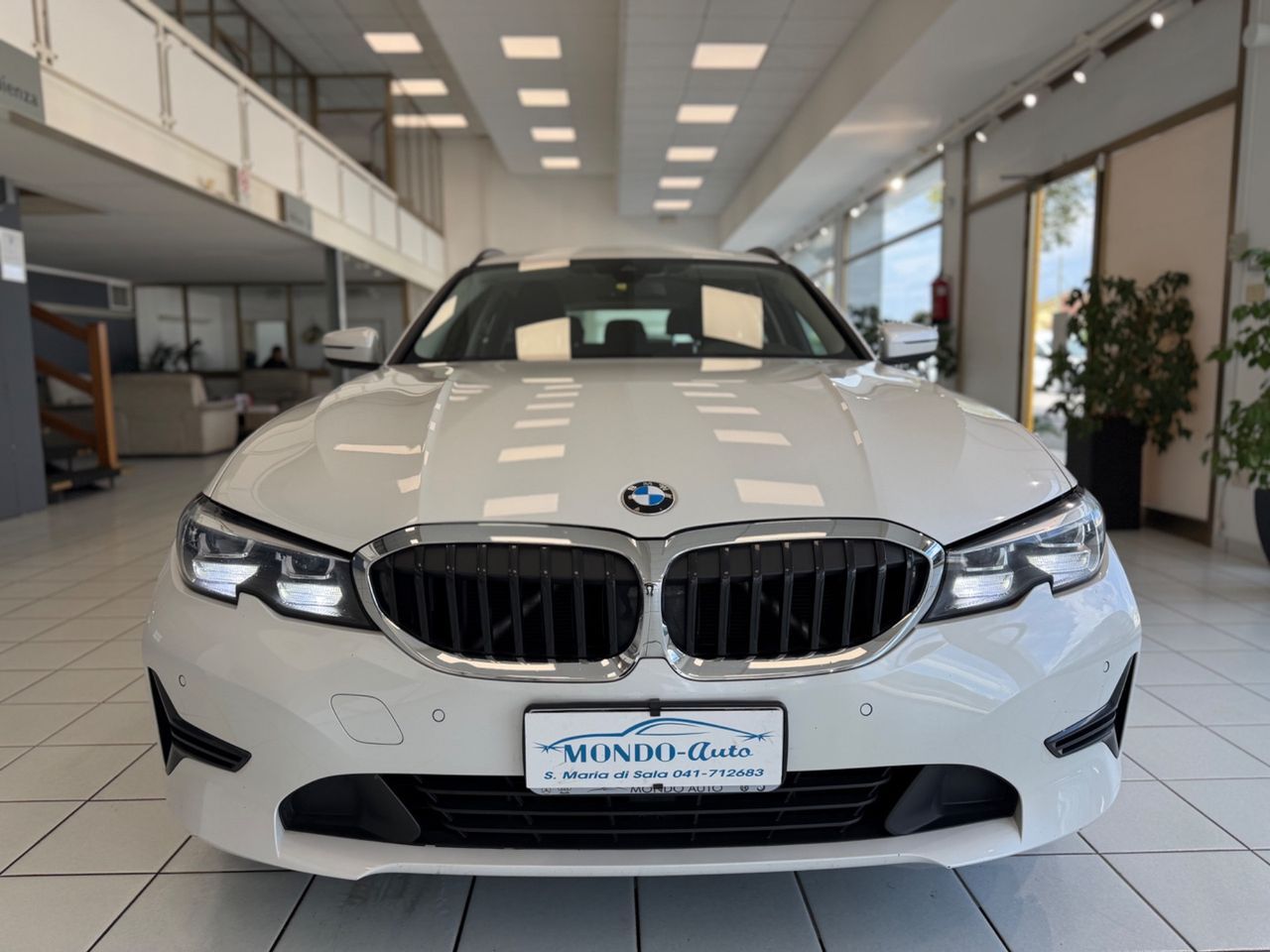 BMW Bmw 318d 48V Touring Business Advantage