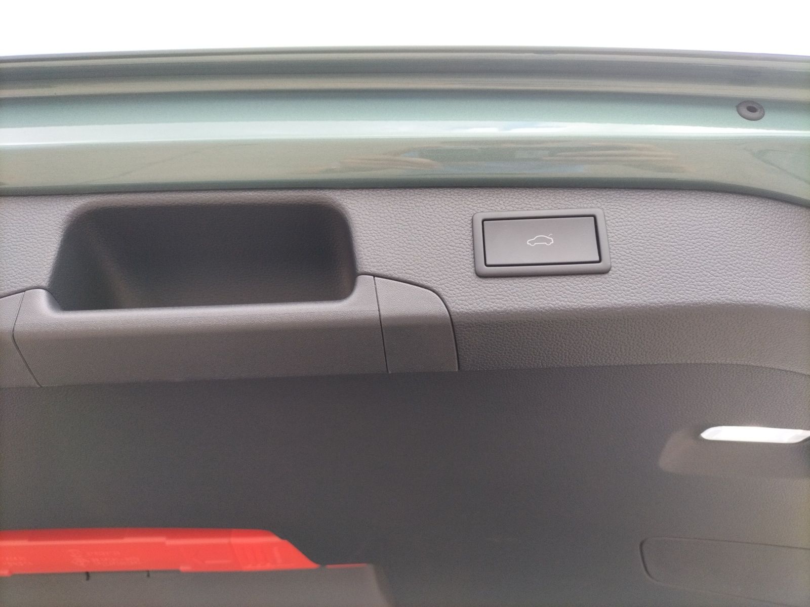 Fahrzeugabbildung Volkswagen Passat Business eTSI DSG LED ACC AHK SHZ Massage
