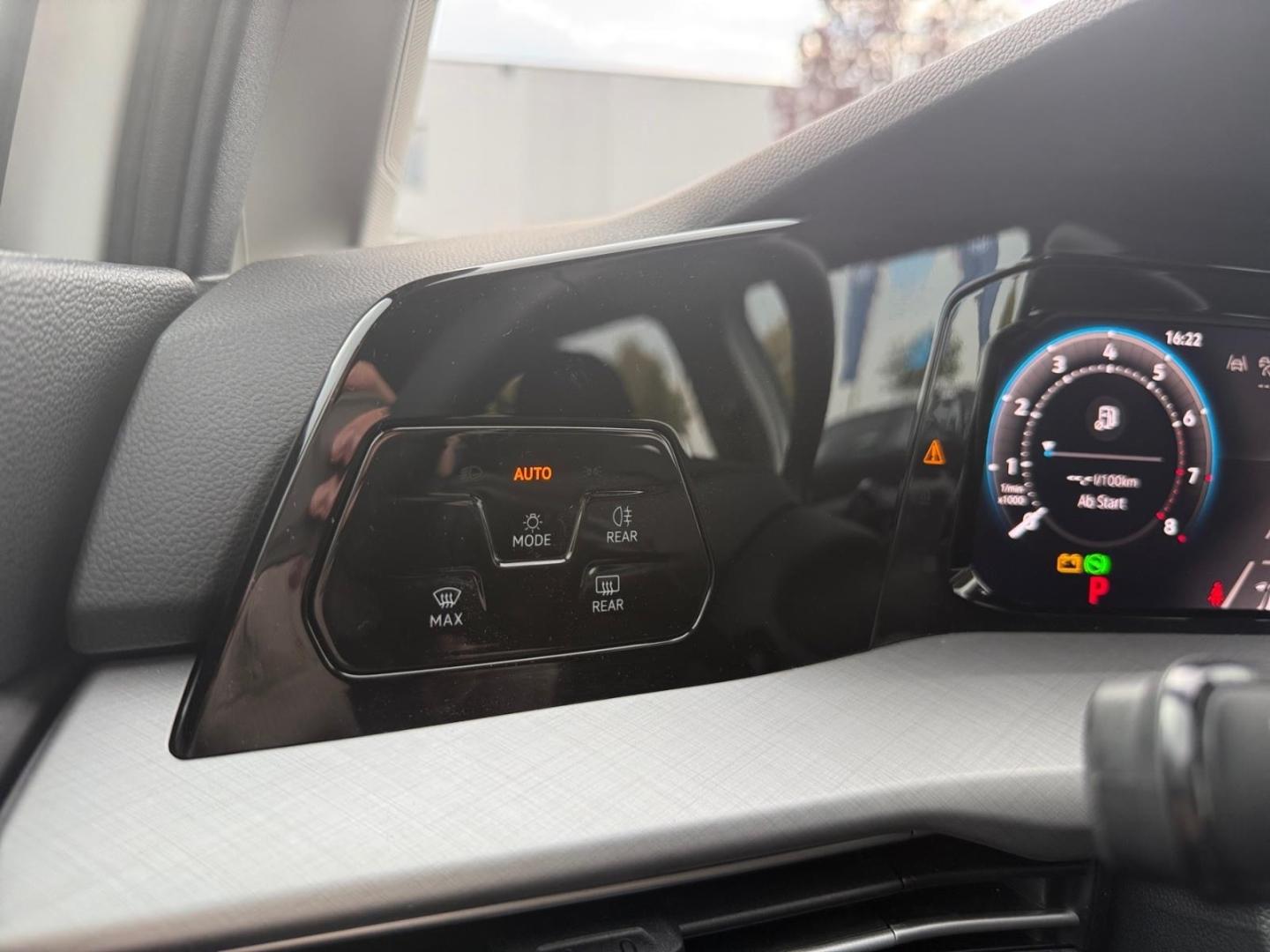 Volkswagen Golf 8 VIII Life 1.5 eTSI ACC Apple CarPlay, миниатюра 27