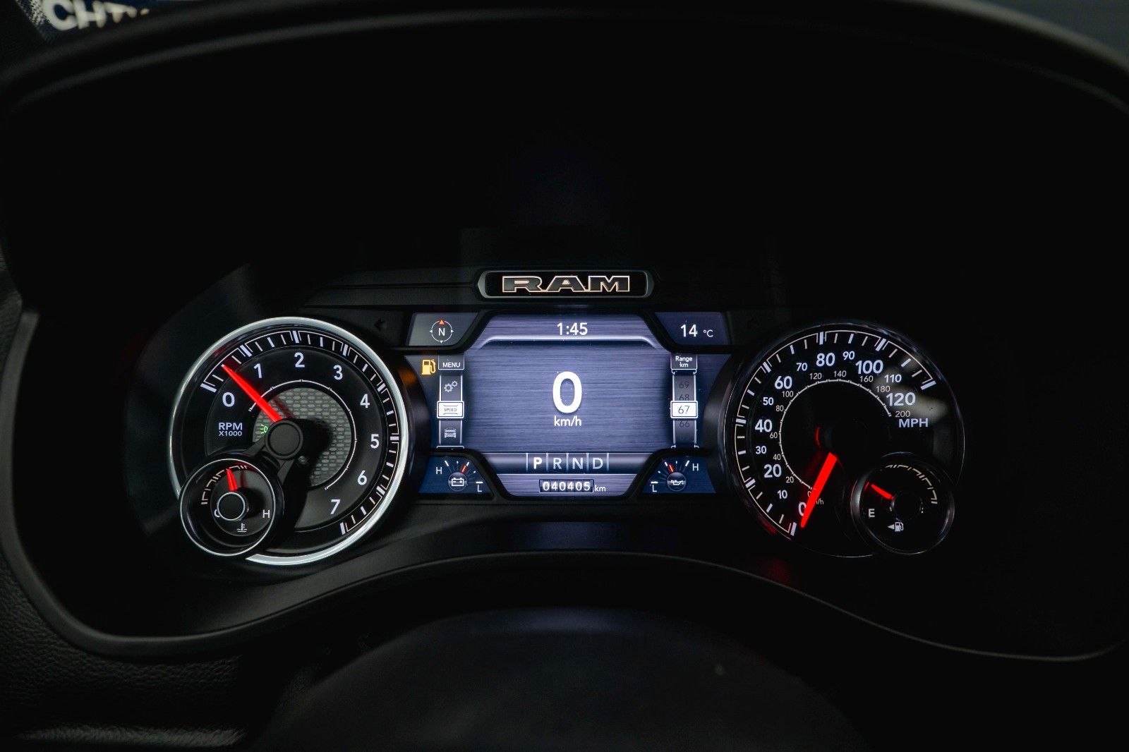 Fahrzeugabbildung Dodge RAM 5.7 V8 HEMI 4x4 OFFROAD Night-Paket *LED*