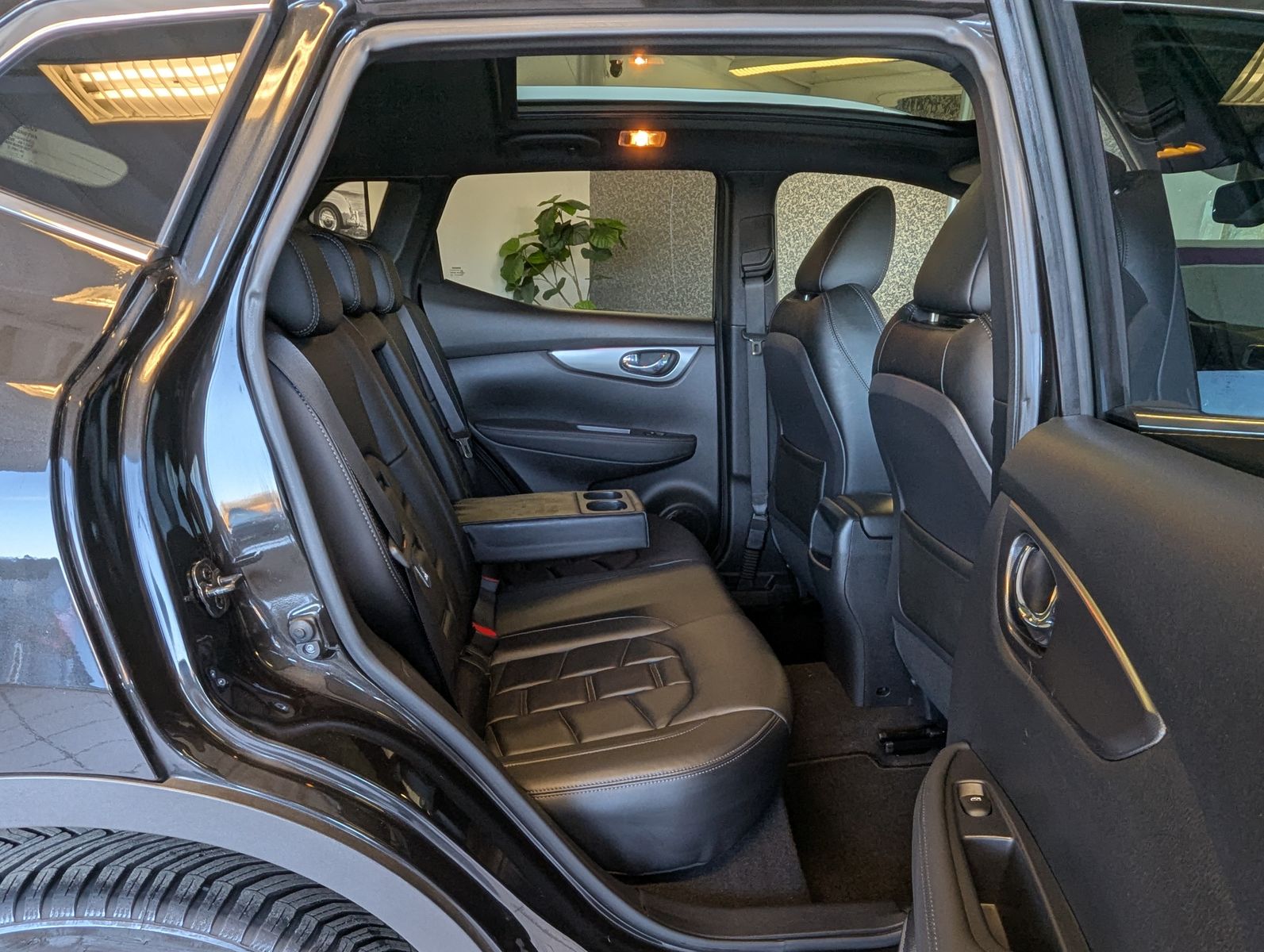 NISSAN Qashqai 1.6 DIG Tekna+ Pano Bose 360° Memory 19" - Image 16