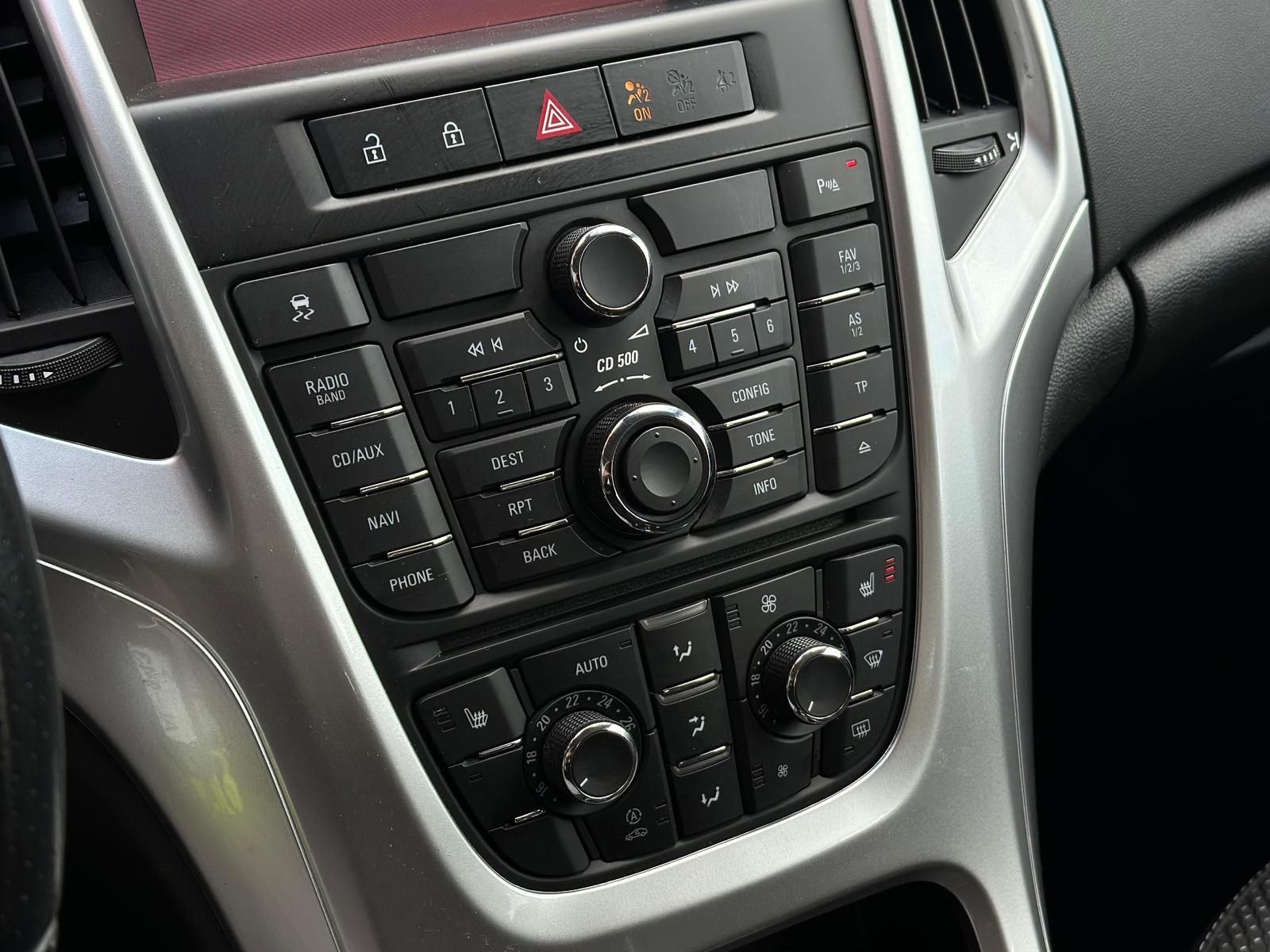 OPEL Astra 1.7CDTI SPORT PDC#NAVI#KLIMA#ALU#TEMPO#SHZ - Image 13