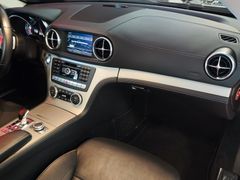 Fahrzeugabbildung Mercedes-Benz SL 500 Roadster (AMG-PAKET/SZLÜF/KEYLESS/...