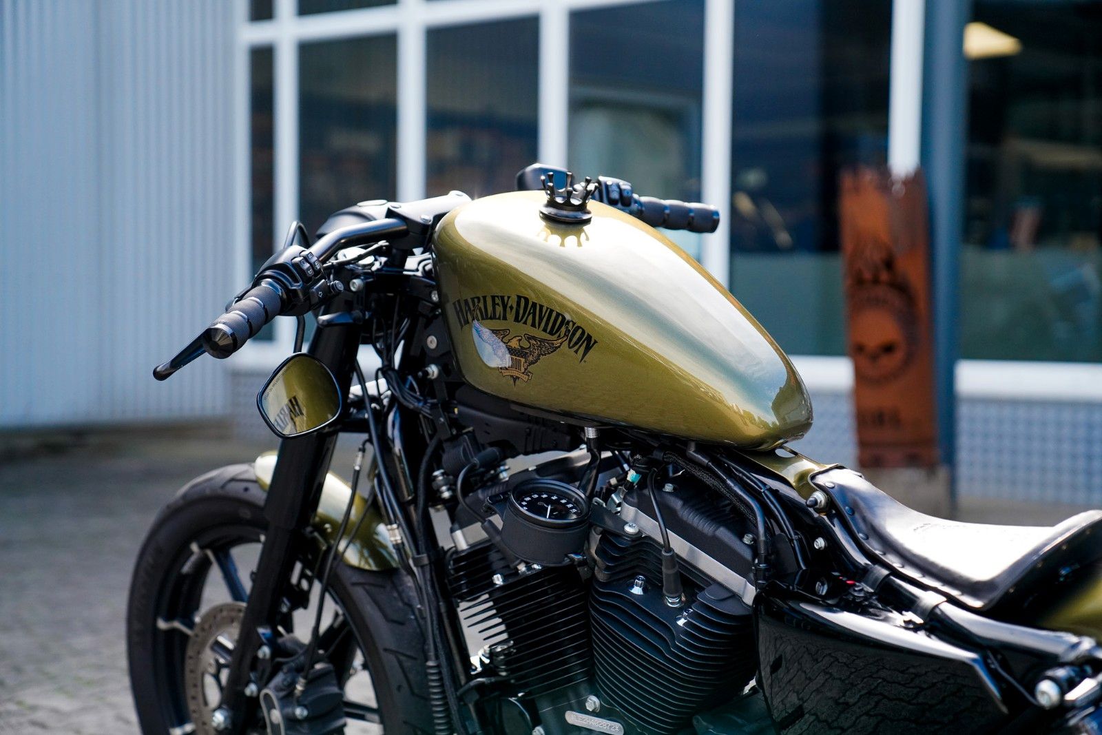 Fahrzeugabbildung Harley-Davidson SPORTSTER XL883N IRON - Jekill - Kurzes Heck -