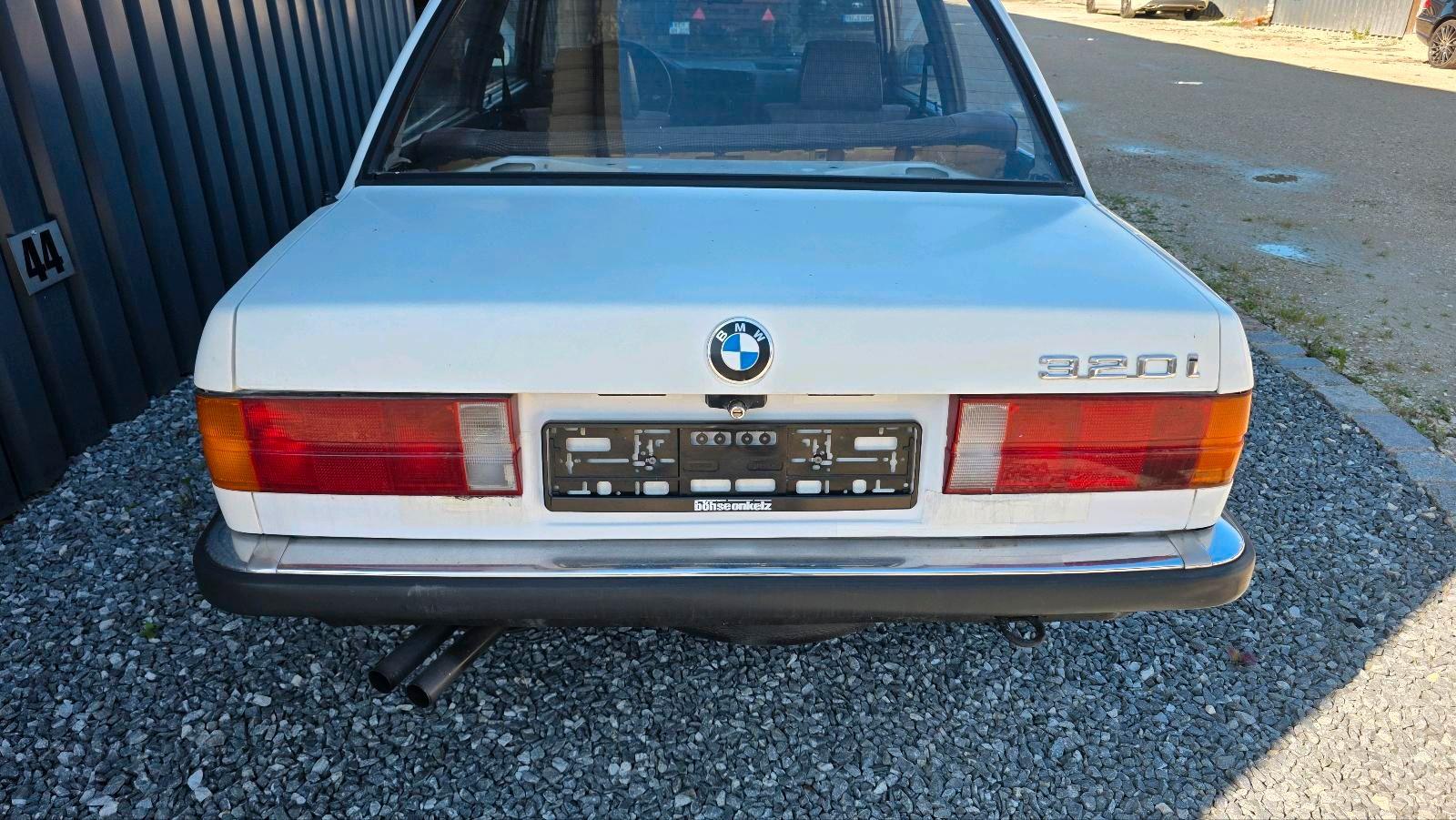 BMW E30 320i Schalter 6 Zylinder 2 Türer S...