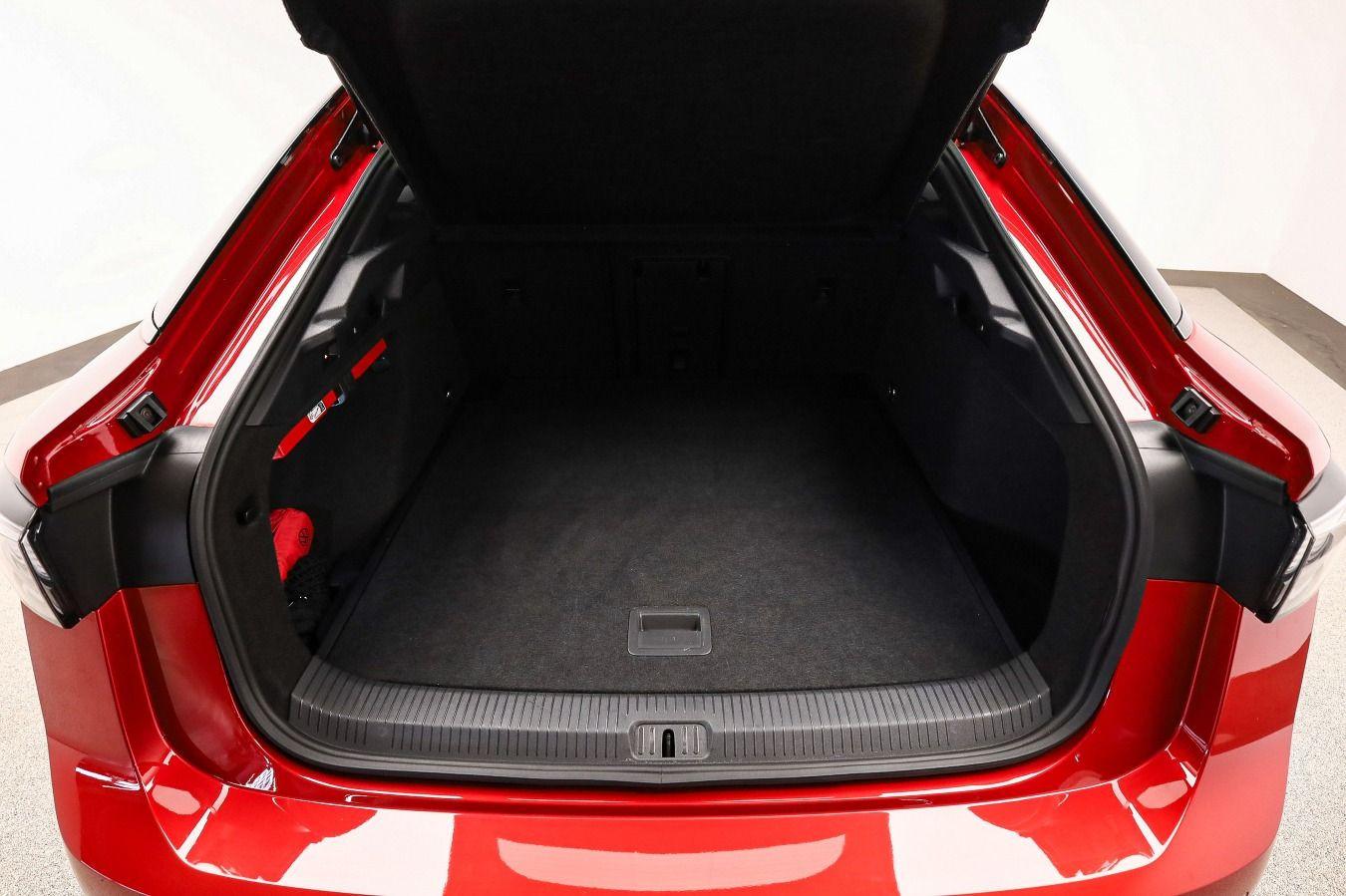 Volkswagen ID.7 GTX 4M*WÄRMEPUMPE*IQ.LIGHT*AHK*KAMERA*PDC*N
