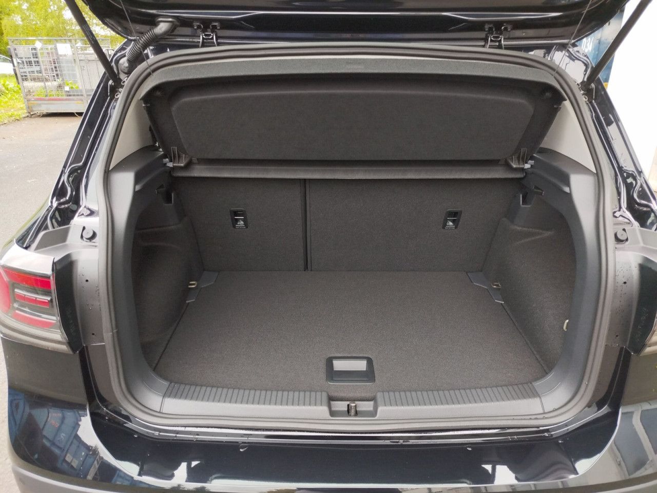 Fahrzeugabbildung Volkswagen T-Cross Start 1.0 TSI 85 kw 6-Gang