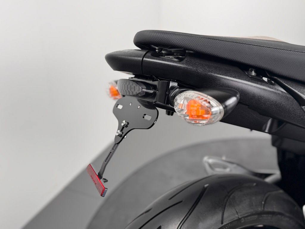 Fahrzeugabbildung Suzuki SFV 650 GLADIUS *TOP-ZUSTAND *SERVICE NEU