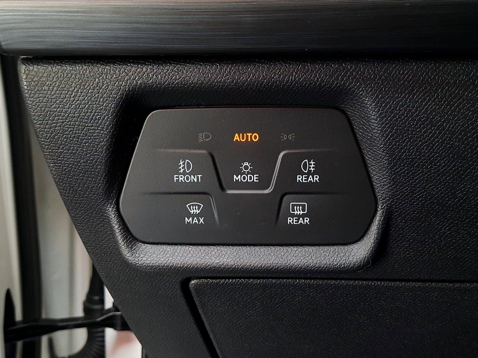 Fahrzeugabbildung CUPRA Formentor TSI *AHK*Navi*LED*PDC*Sitzhzg*ACC*