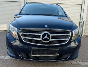 Mercedes V 250 - 3