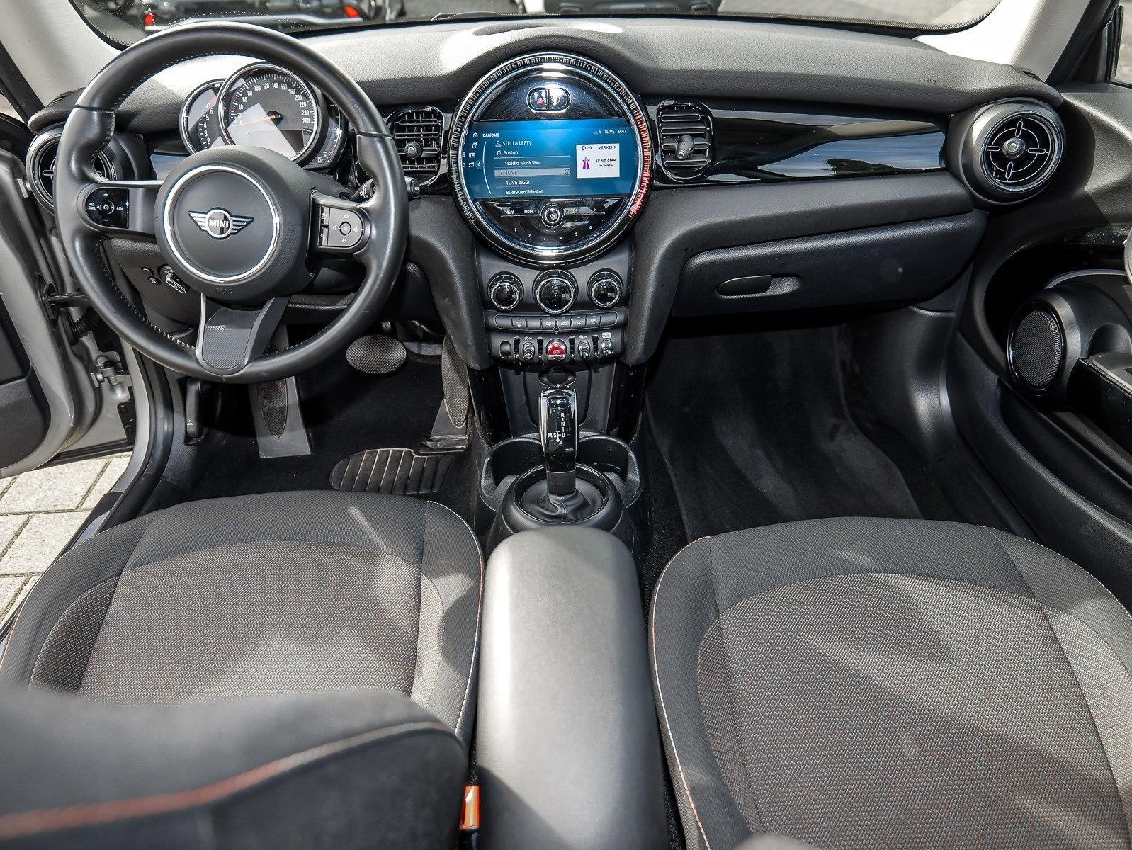 MINI Cooper LED PDC V+H DAB Tempomat Klimaaut. LM