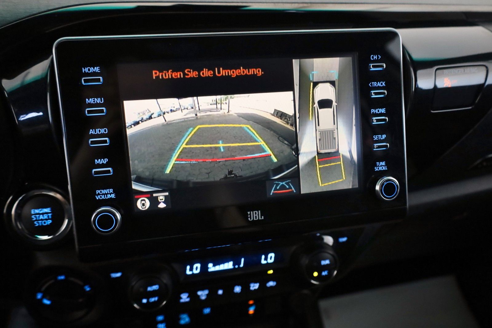 Fahrzeugabbildung Toyota Hilux 2.8 D-4D Invincible, CarPlay, HardTop, AHK