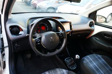 Fahrzeugabbildung Peugeot 108 Allure aus 1. Hand, erst 8Tkm!