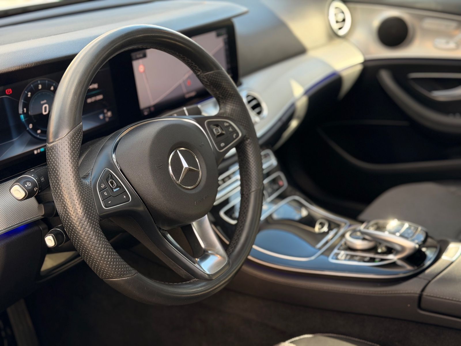 Limousine E 220d*78tkm*Kamera*SitzHZ*Spurh.ass.*