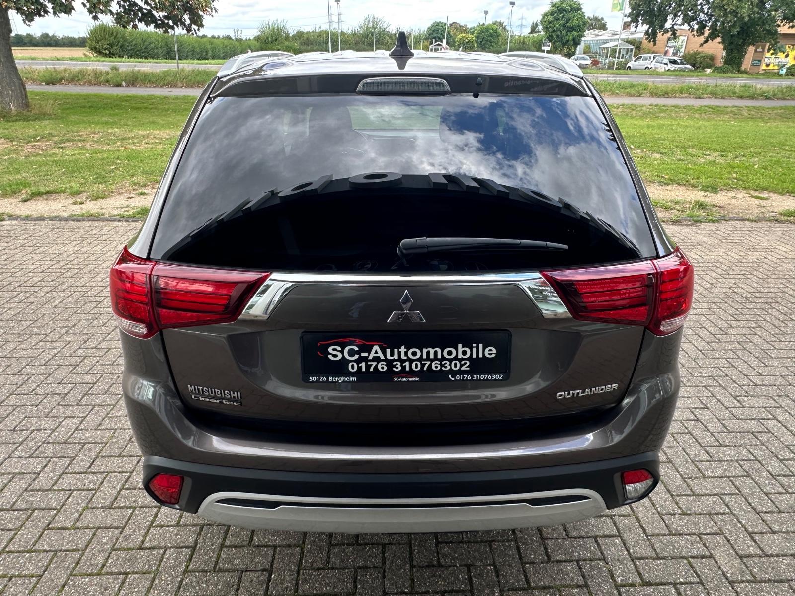 Mitsubishi Outlander Diamant Edition+ 2WD*R-KAM*AHK*NAVI*