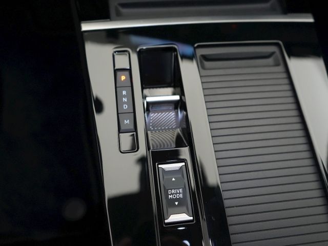 Astra L LIM. GS AT+NAVI+KEYLESS+MATRIX-LED-LICHT