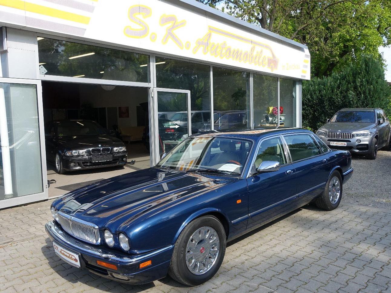 Jaguar Daimler 6.0 Double Six Auto Lang
