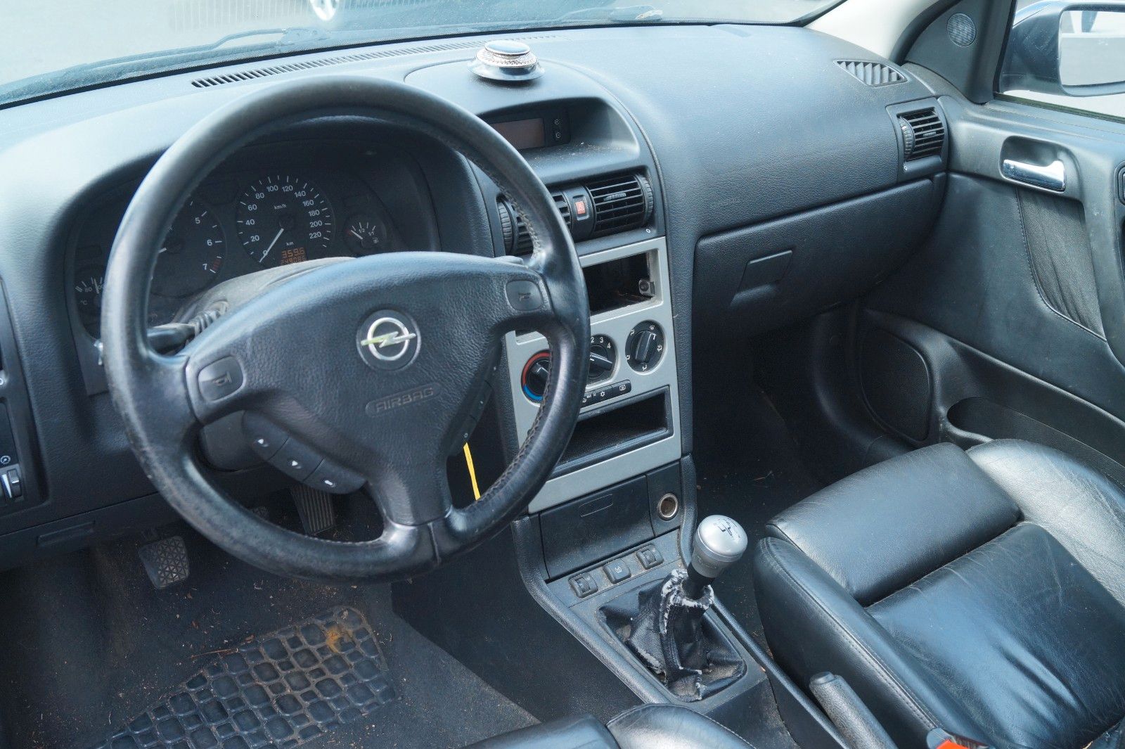 Fahrzeugabbildung Opel Astra G 2.0 16V *Vollleder