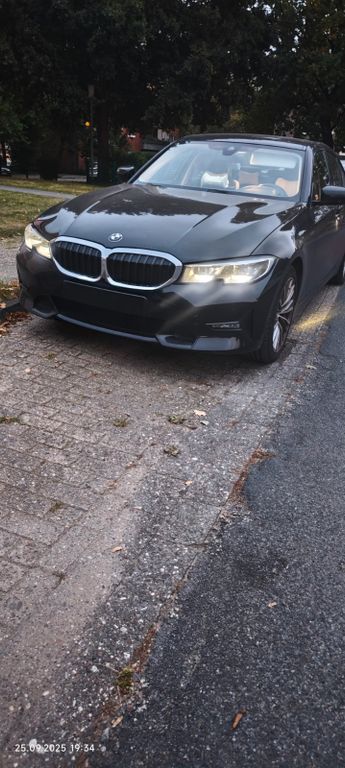 Image of BMW 320