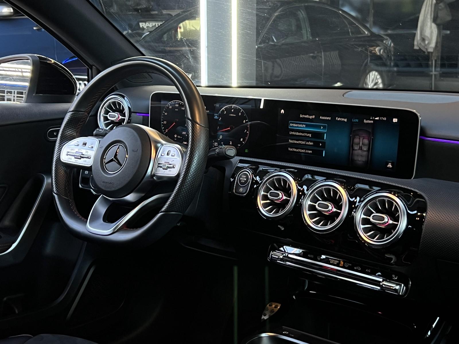 Mercedes-Benz A 250 AMG Line LED / ATTENTION ASSIST / SPURHALT