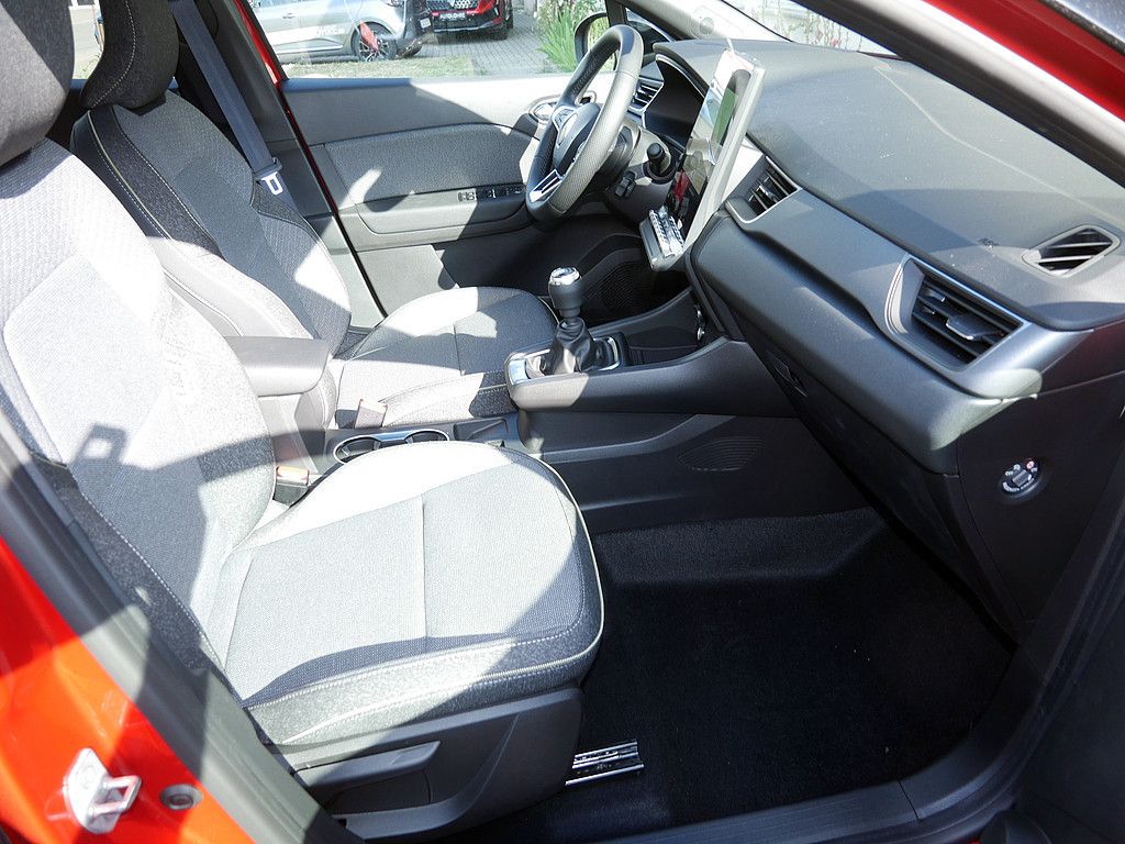 Fahrzeugabbildung Renault Captur Techno TCe 140 Mild Hybrid