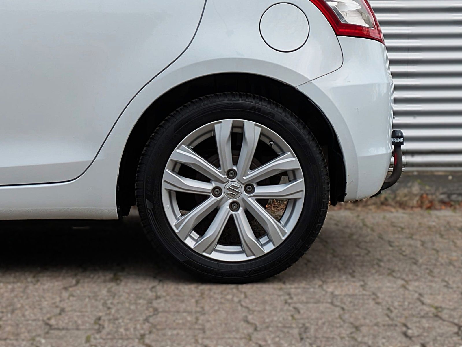 Fahrzeugabbildung Suzuki Swift 1.2 KLIMA TEMPOMAT ALLWETTER AHK ALU