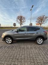 Nissan Qashqai J11 (2018)  Panorama, Navi... - Nissan Qashqai Gebrauchtwagen in Bonn