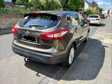 Nissan Qashqai 1.6 DIG-T Acenta Acenta - Nissan Qashqai mit Anhängerkupplung