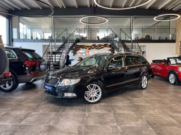 Skoda Superb Combi Elegance 4x4 *PANO*NAVI*ALCANTARA*