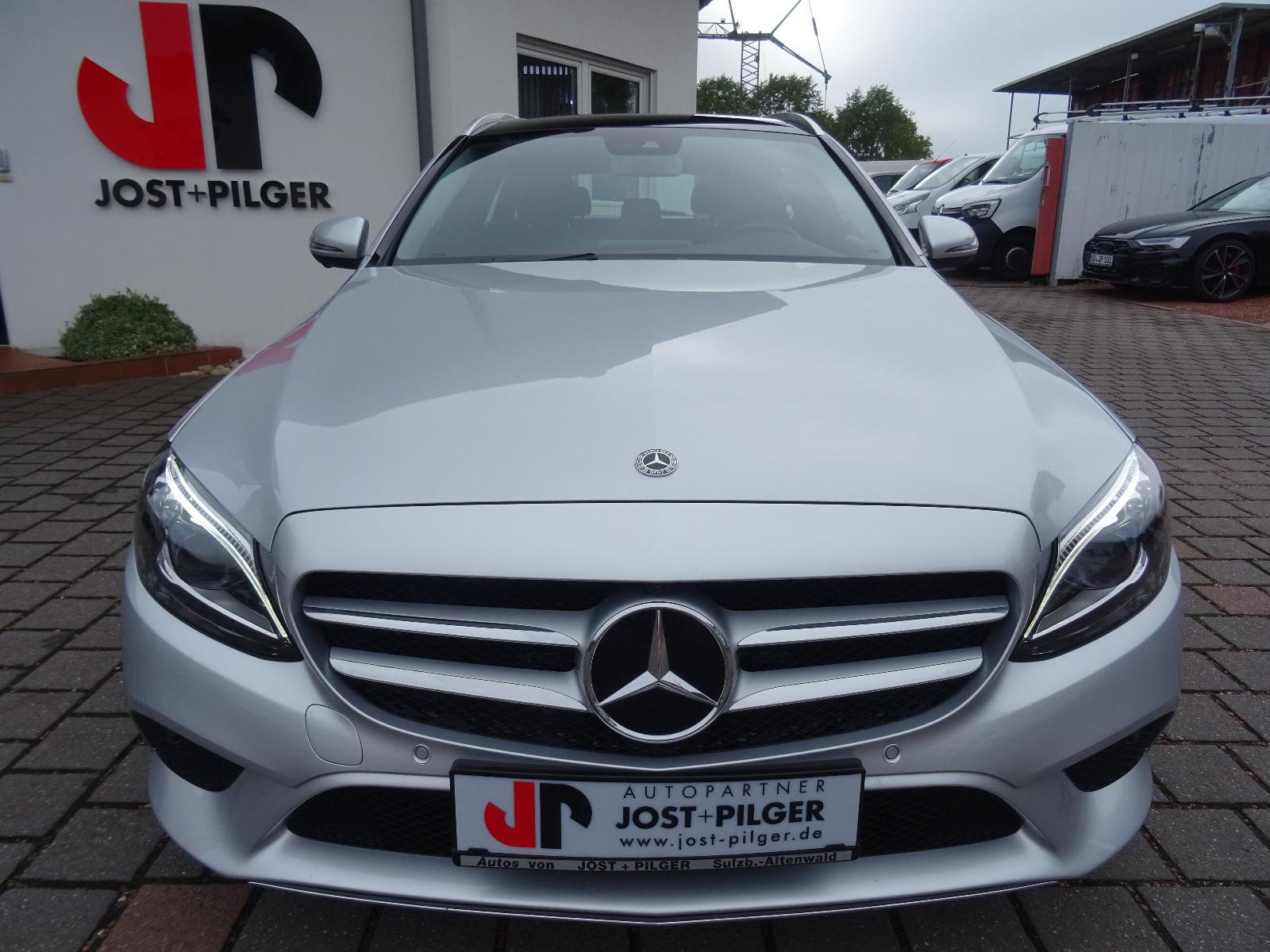 Mercedes-Benz C 220d T-Modell Multibeam Pano SitzHzg uvm