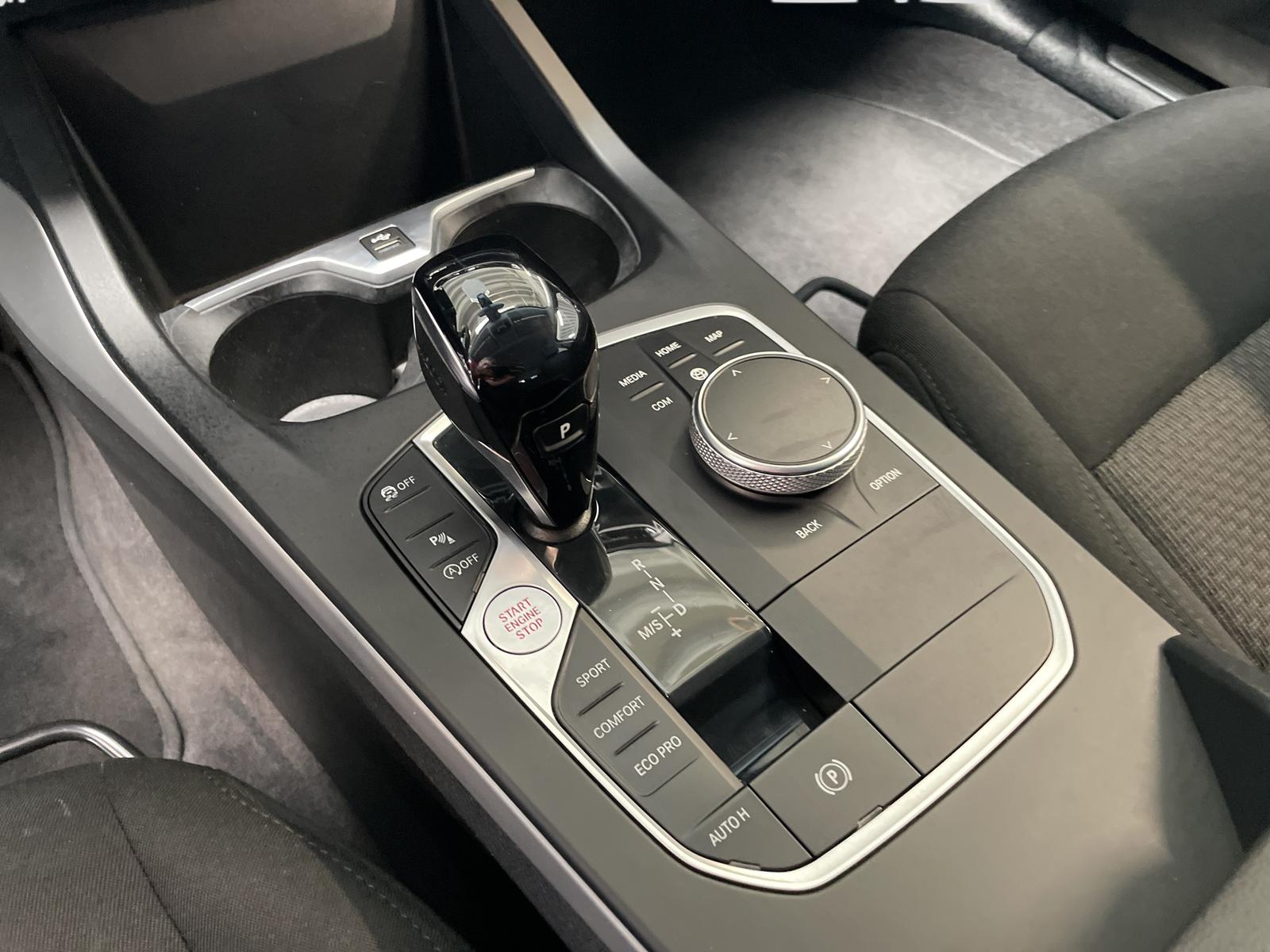 BMW 118 d LiveCockpitProf PDC LED Sitzheizung, миниатюра 14
