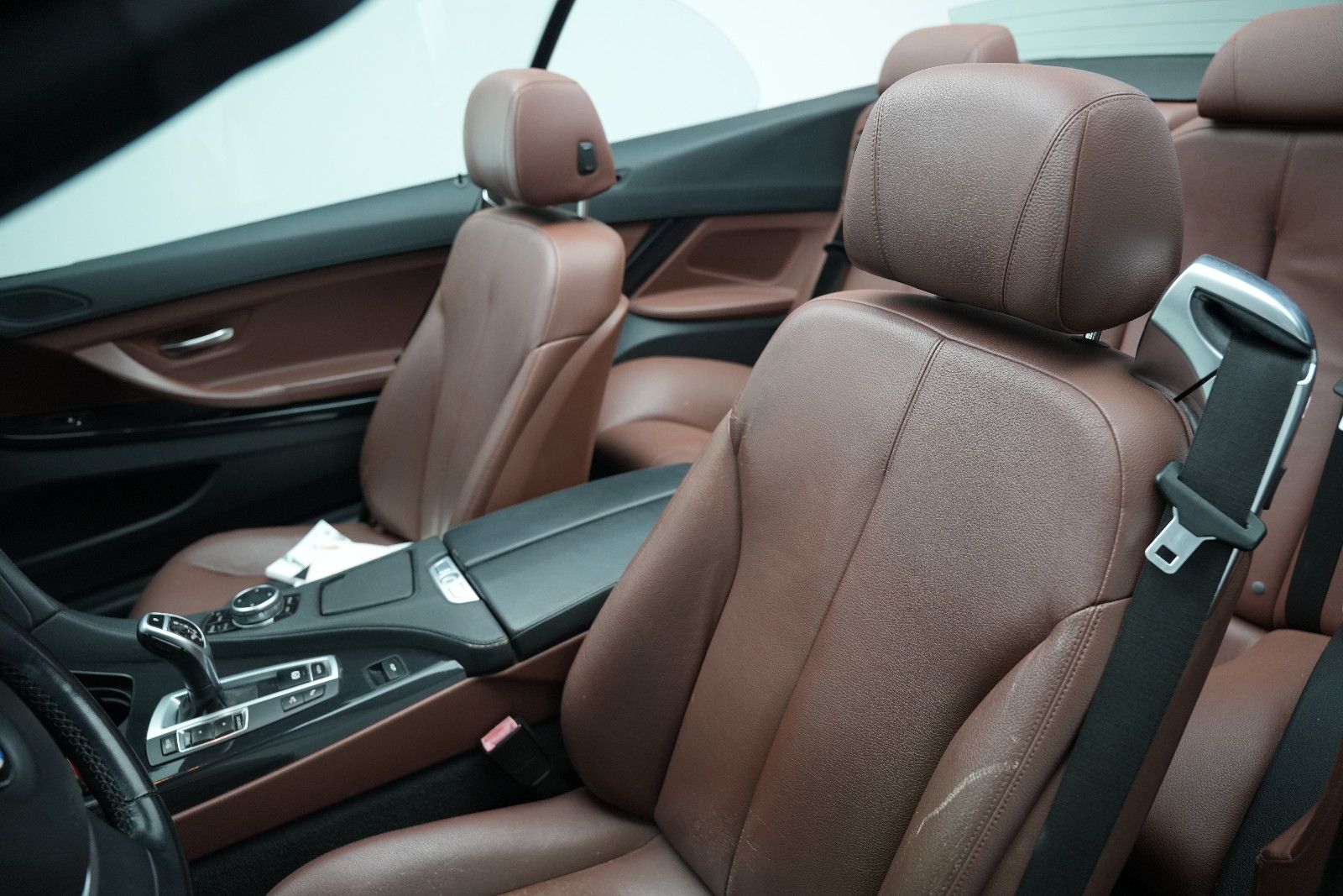 Fahrzeugabbildung BMW 640 Cabrio d xDrive/KAMERA/NAVI/MEMORY/BI-XENON