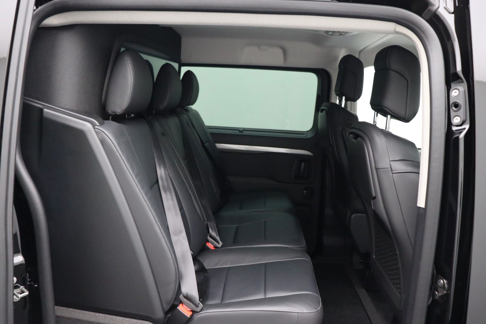 Fahrzeugabbildung Fiat Scudo L3 Multicab XL Diesel 180 AT